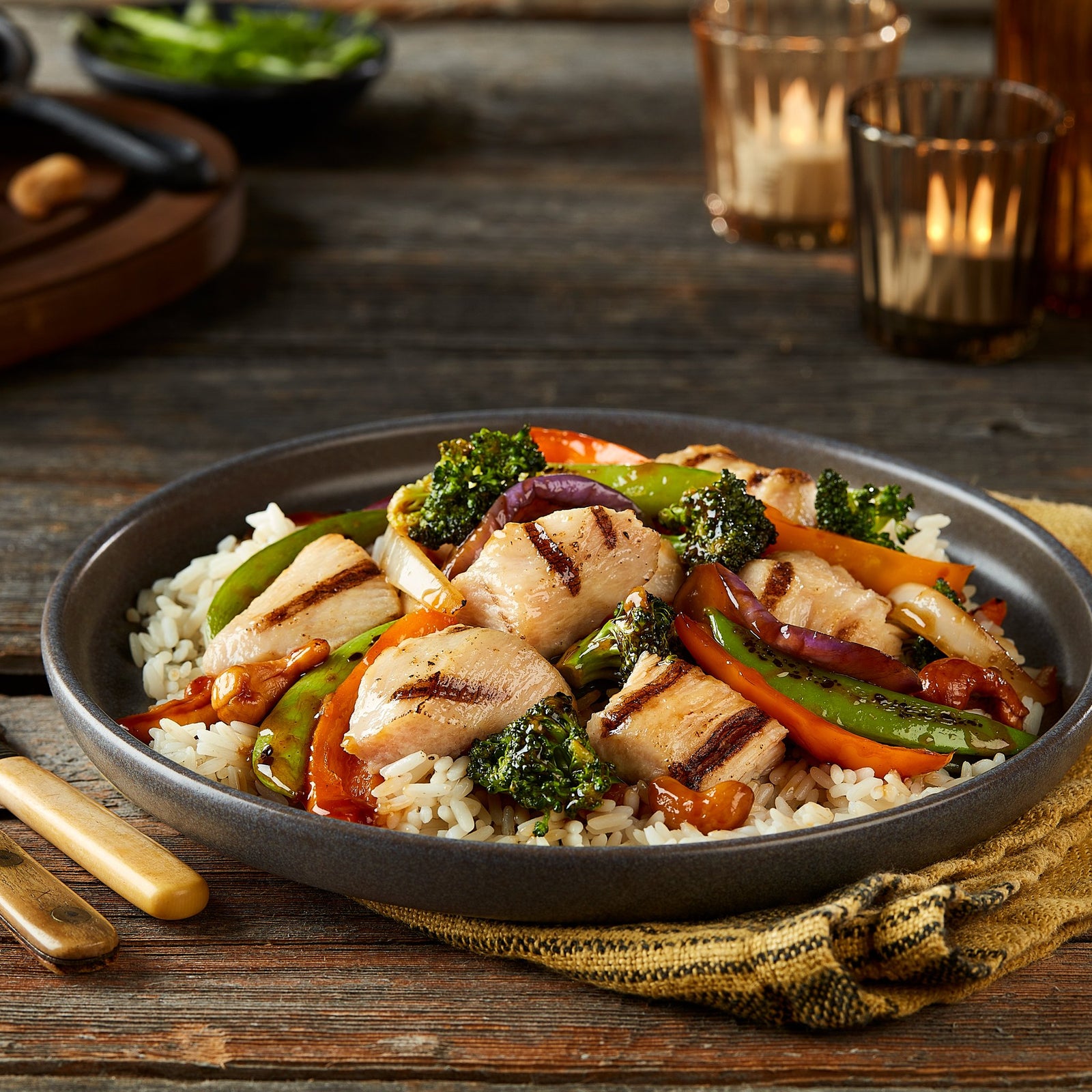 936451949 Fully Cooked HALAL Chicken Breast Cubes (2kg)